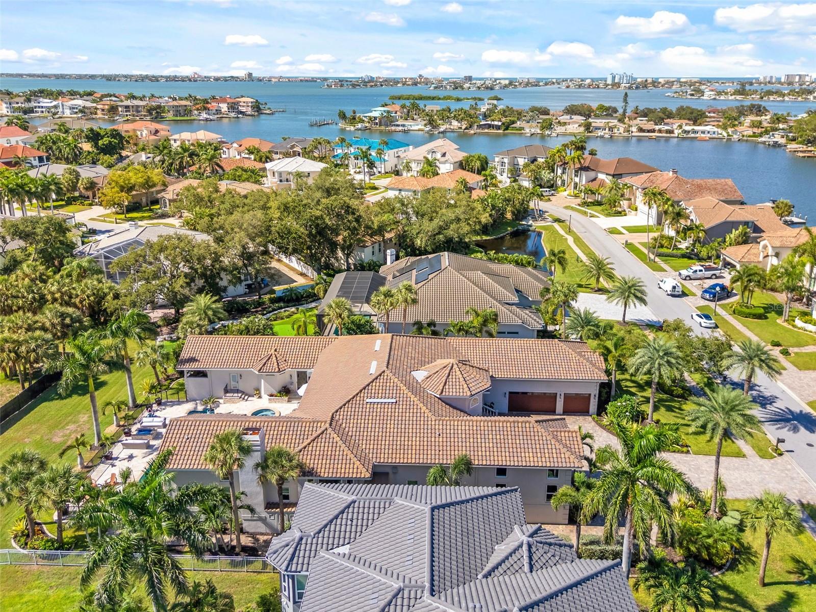 6320 PASADENA POINT BLVD — photo 68