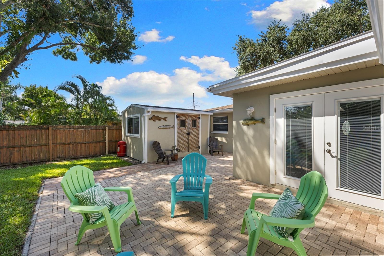 2287 CAROLYN DR — photo 27