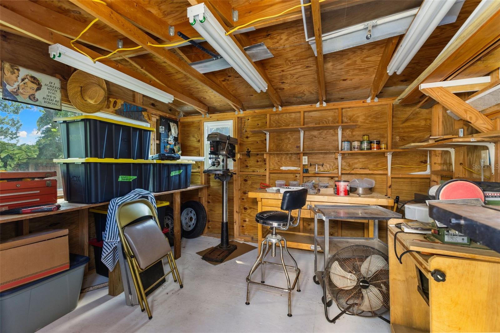 2287 CAROLYN DR — photo 29