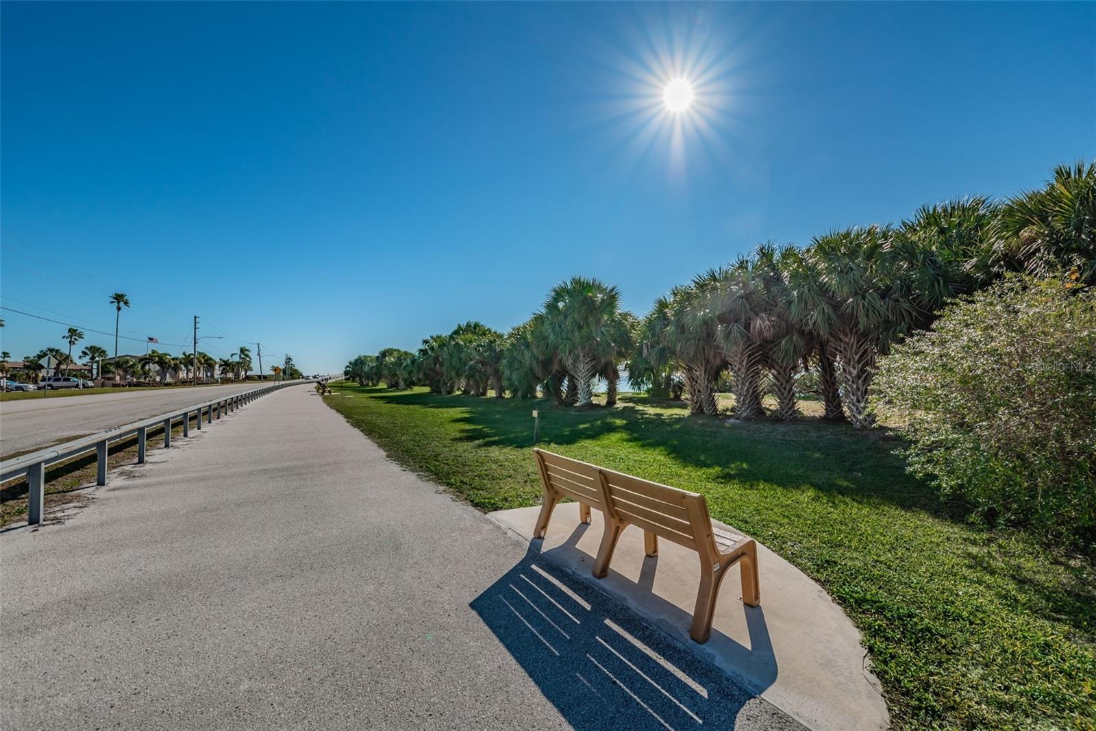 2287 CAROLYN DR — photo 42