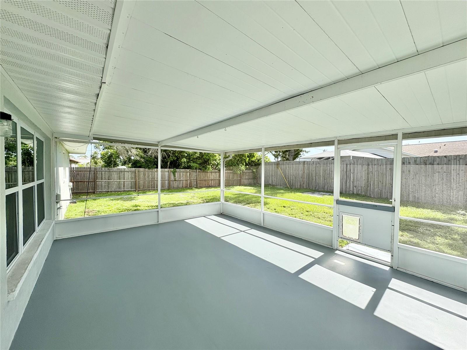 3126 SHAMROCK DR — photo 13