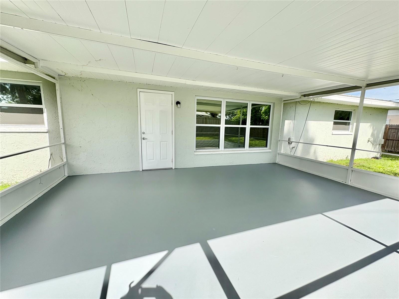 3126 SHAMROCK DR — photo 17