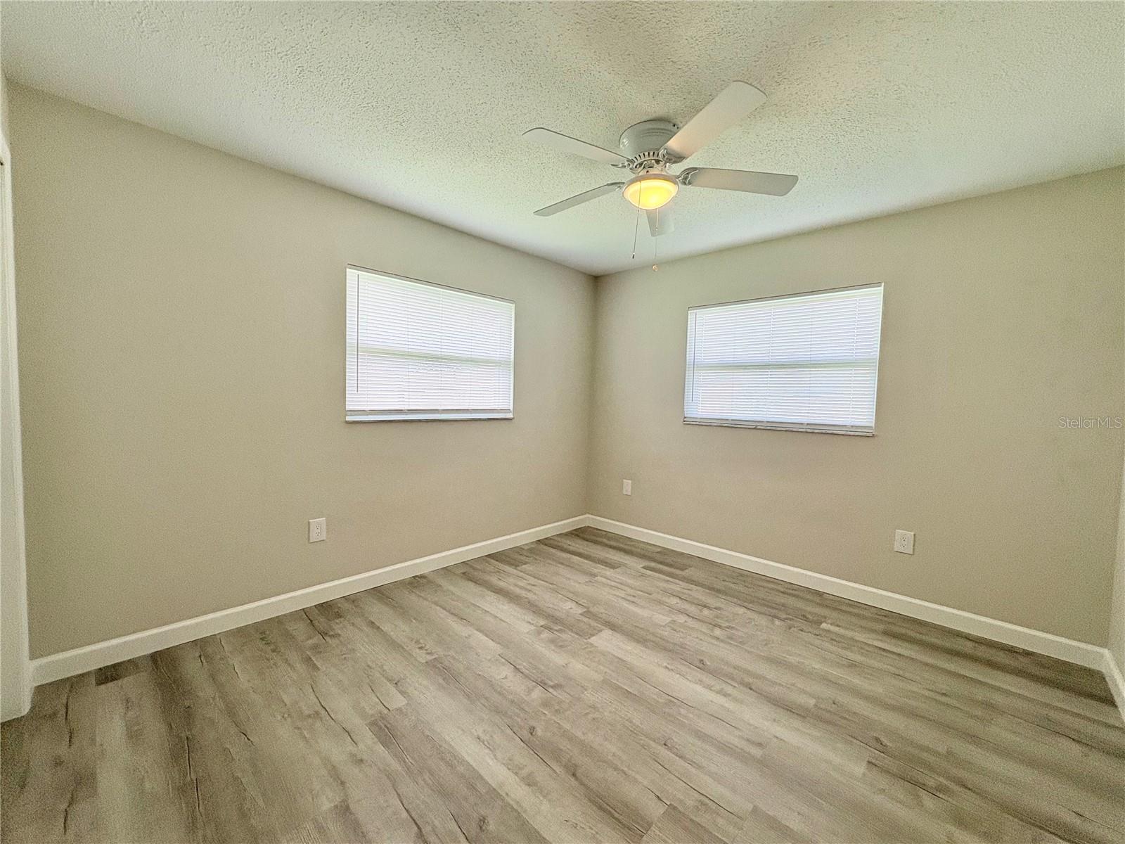 3126 SHAMROCK DR — photo 20