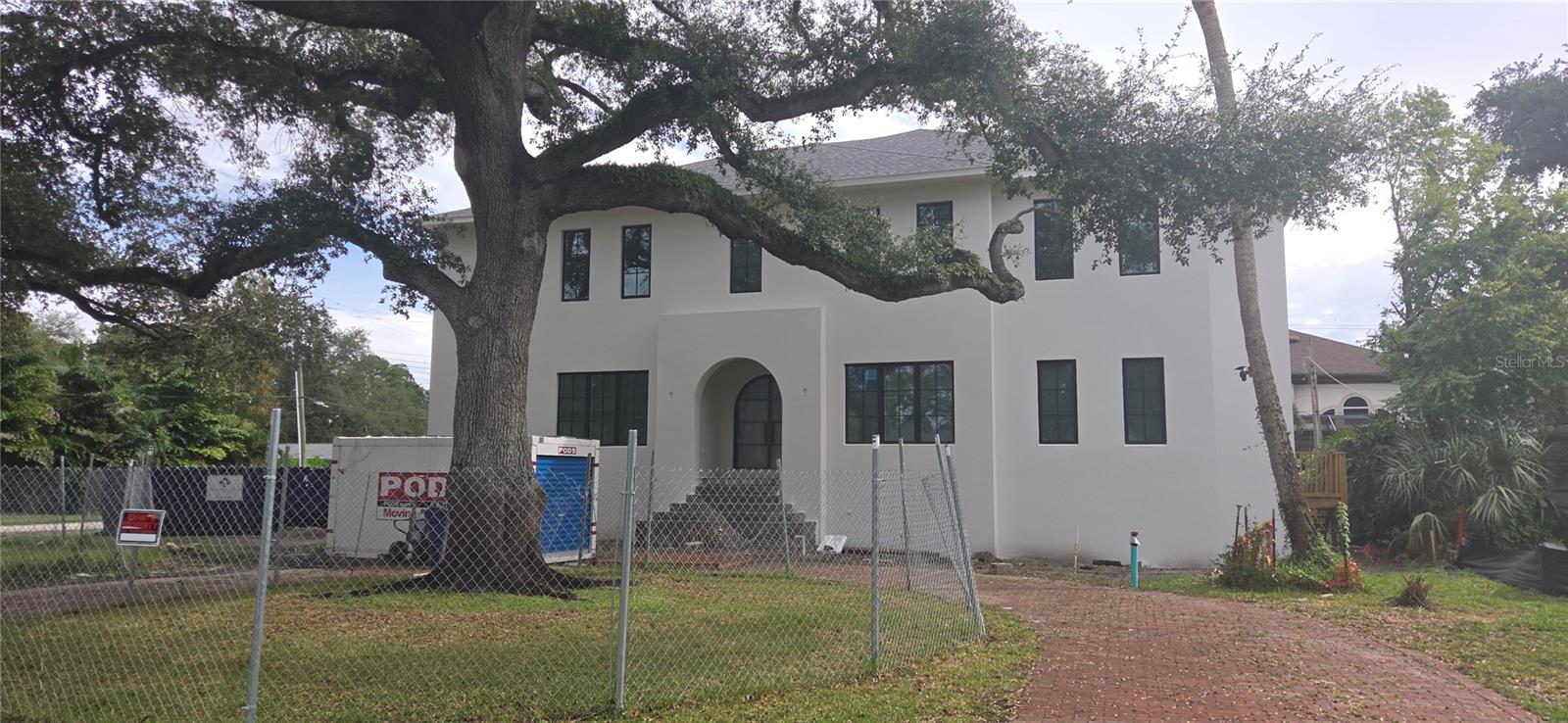 4302 W WOODMERE RD — photo 2