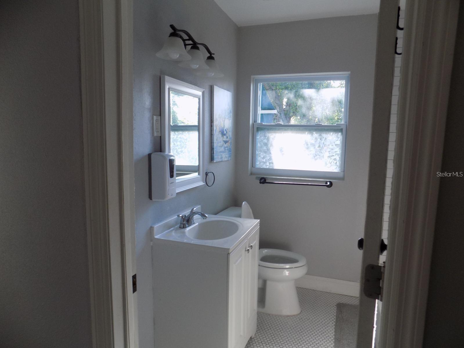 1306 E 27TH AVE — photo 6