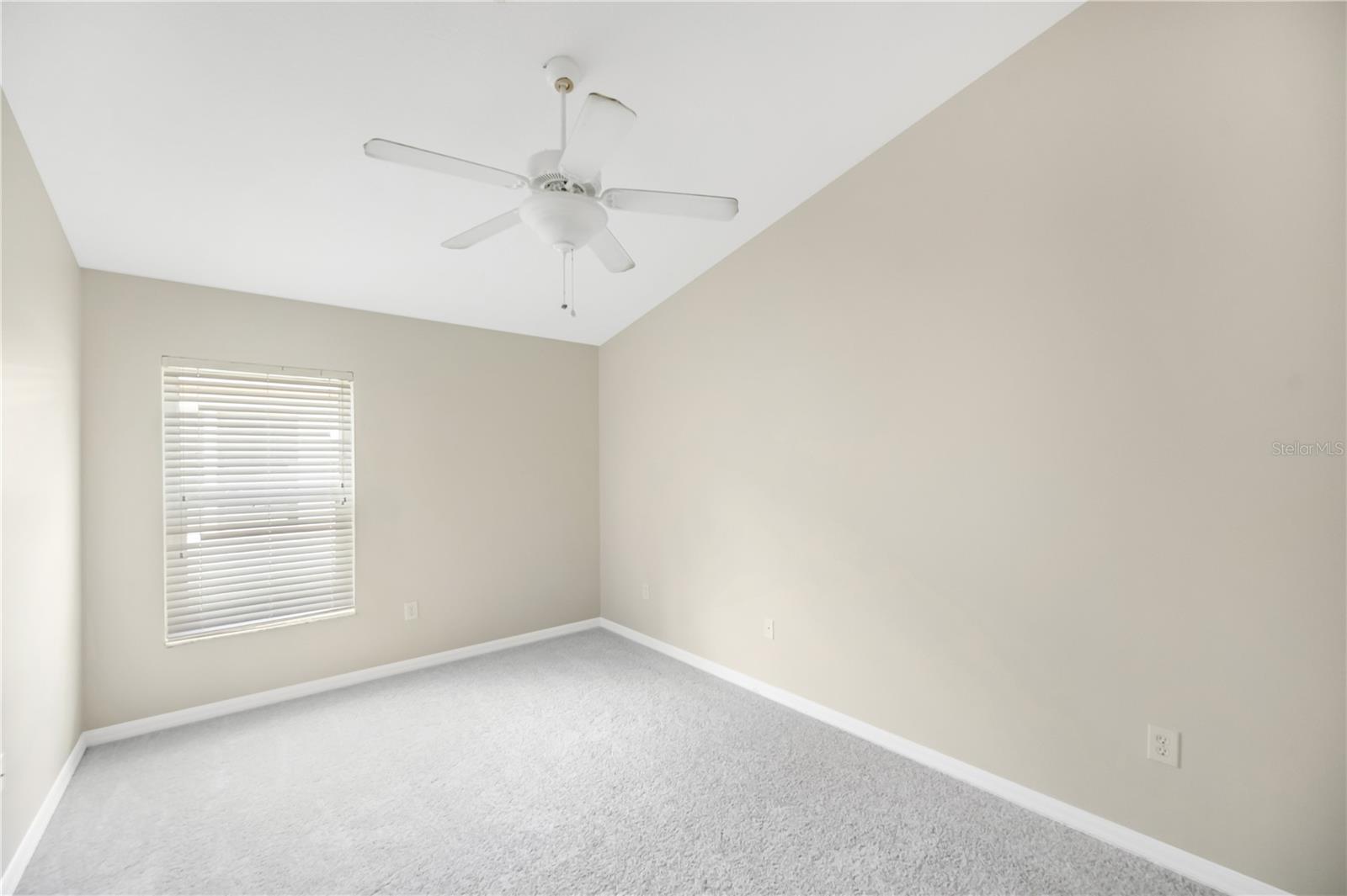 13935 CHALK HILL PL — photo 28