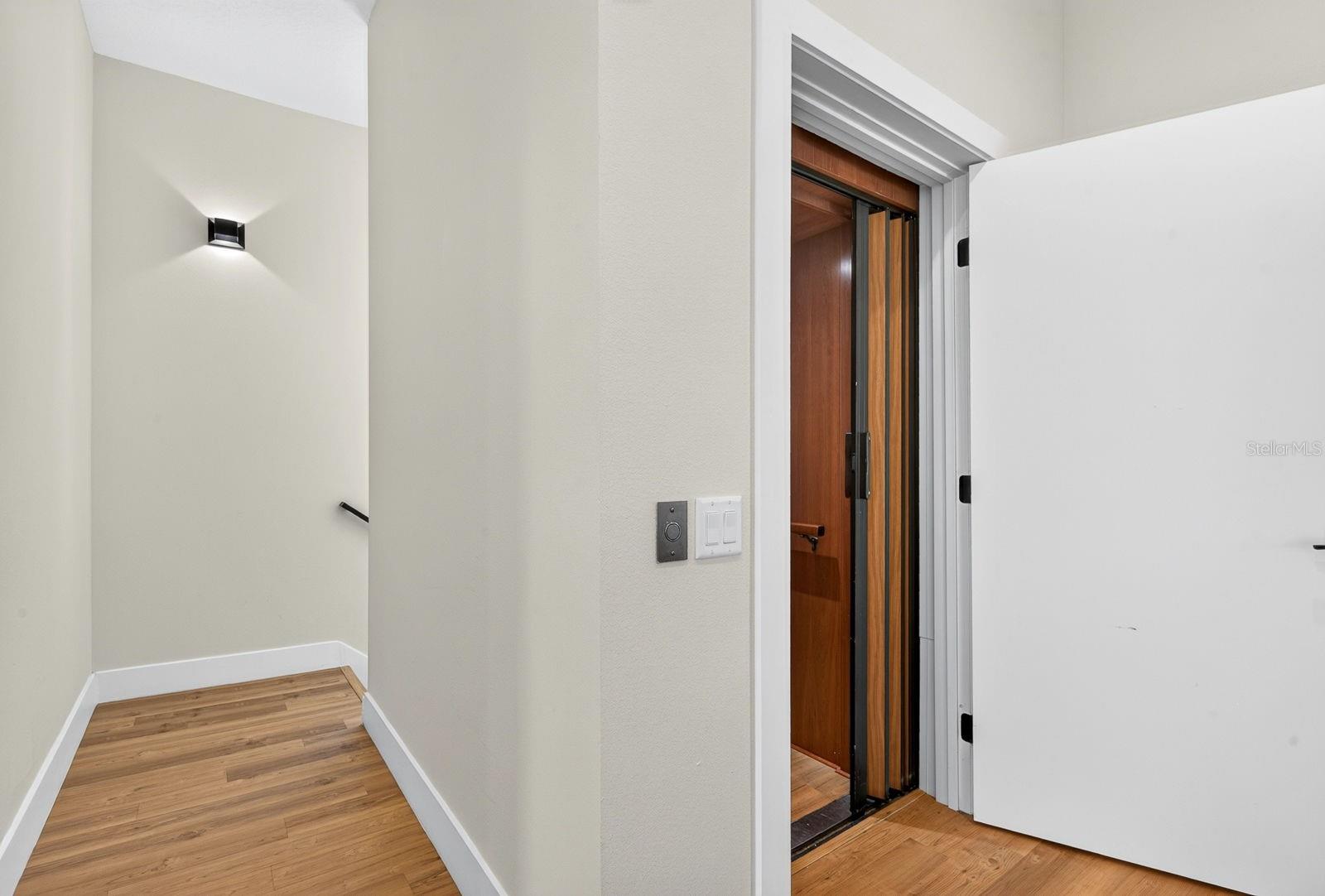 6900 BOCHI CIR — photo 28