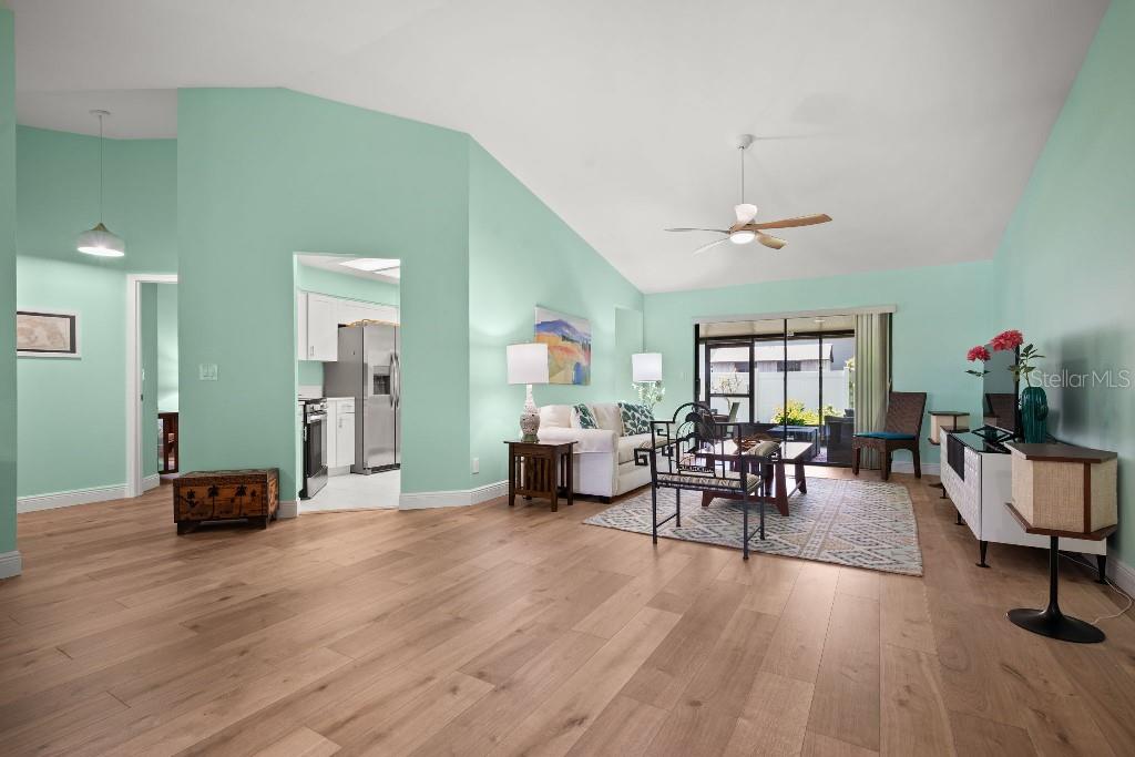 2109 CYPRESS POINT DR N — photo 3