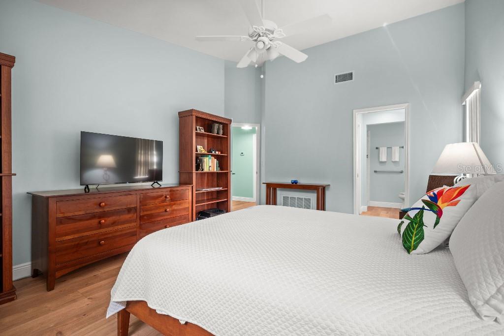 2109 CYPRESS POINT DR N — photo 16