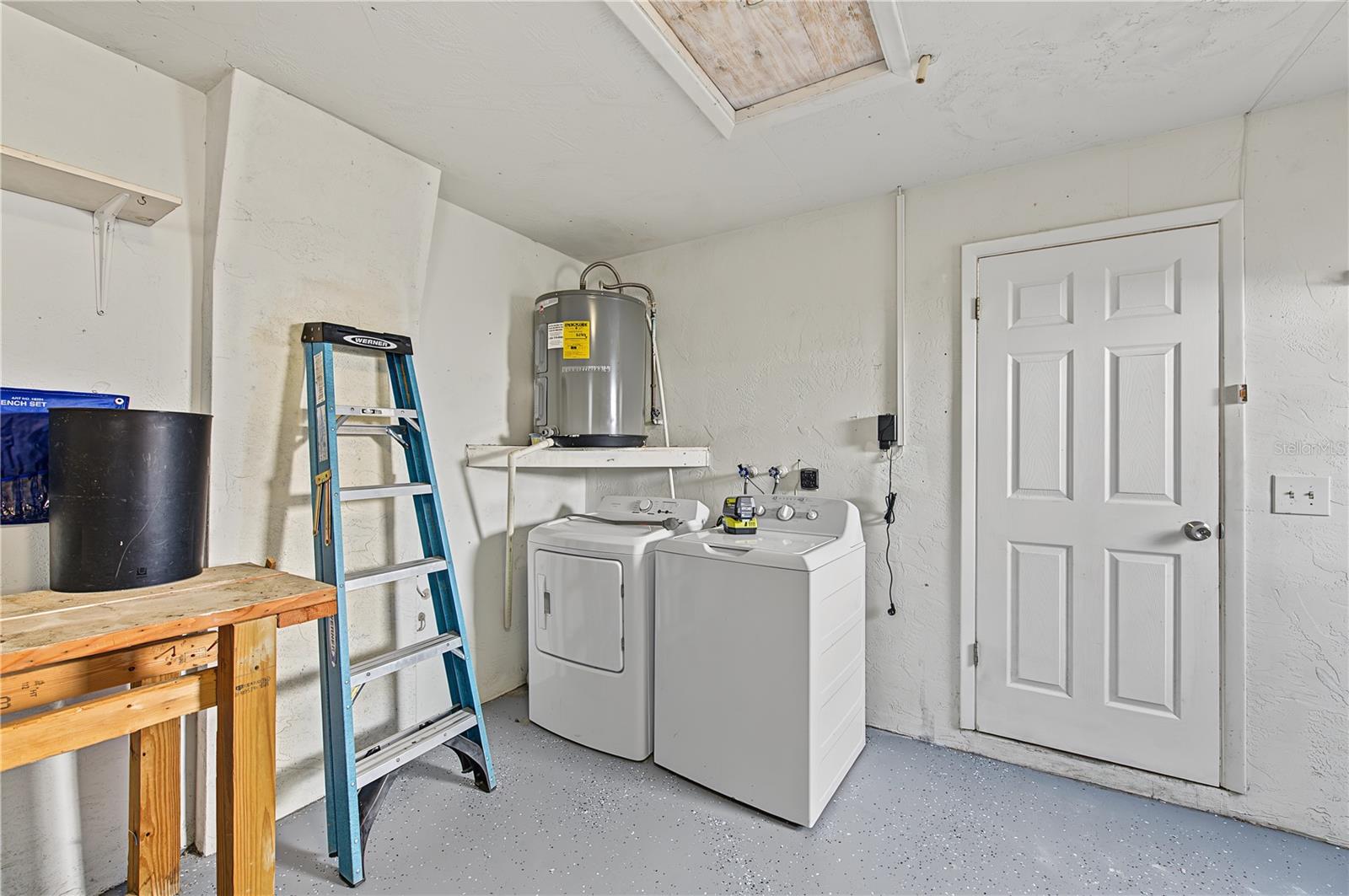7501 FOXBLOOM DR — photo 34