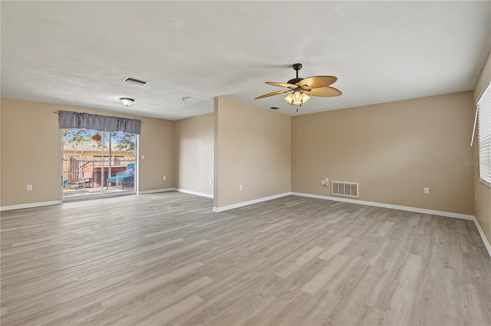7501 FOXBLOOM DR — photo 11
