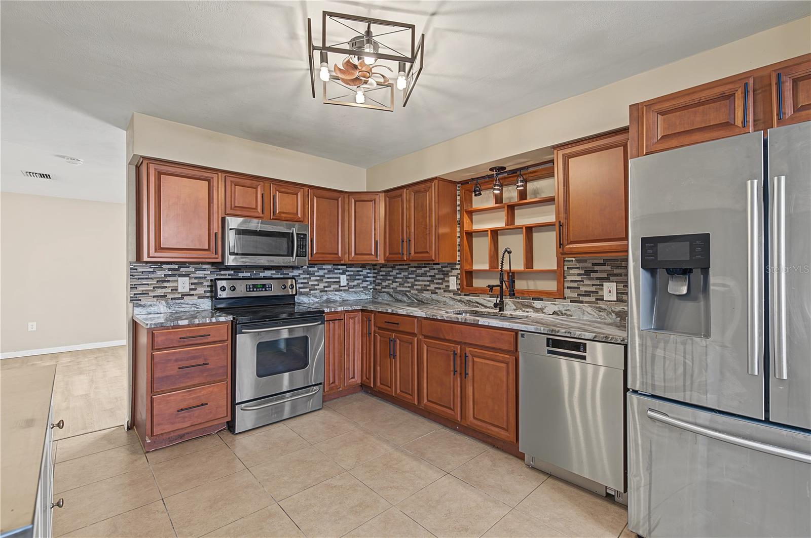 7501 FOXBLOOM DR — photo 14