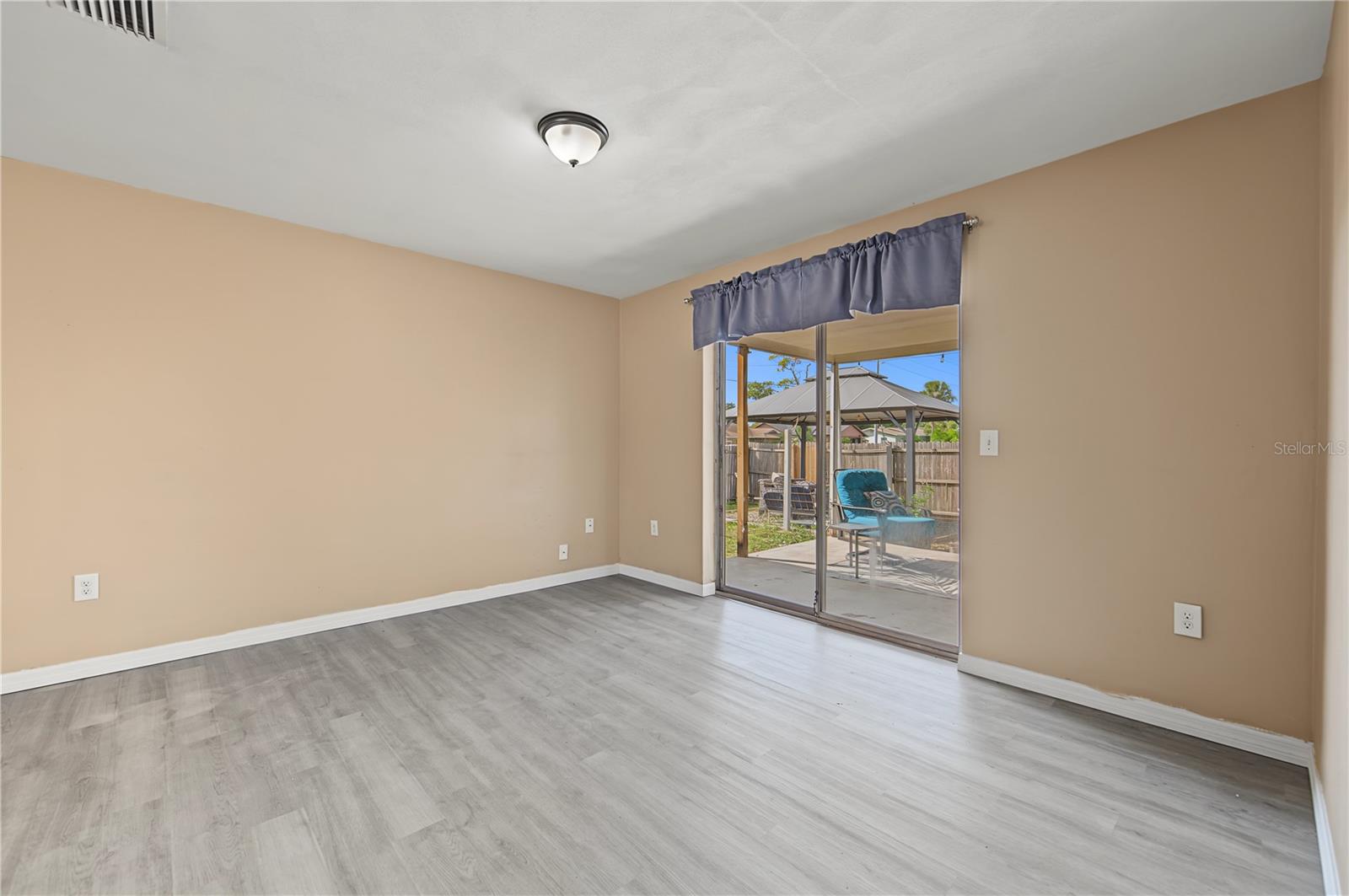 7501 FOXBLOOM DR — photo 6