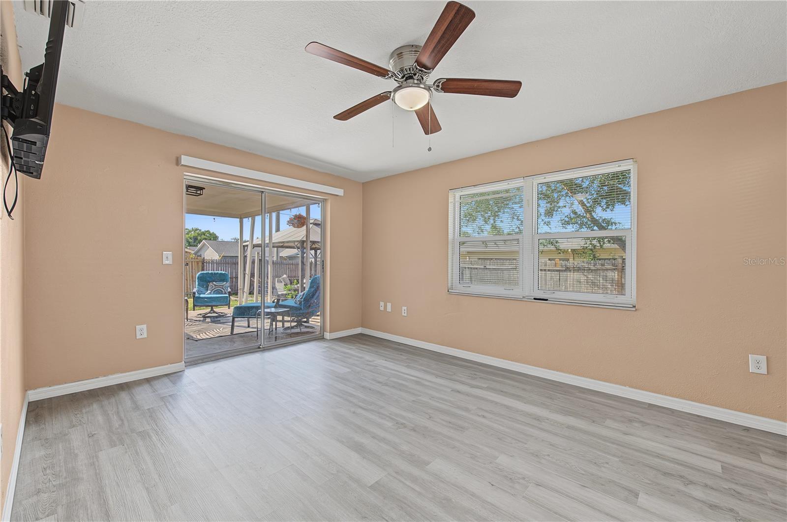 7501 FOXBLOOM DR — photo 25