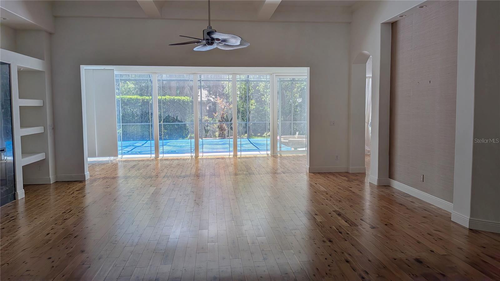 700 SHADOW BAY WAY — photo 2