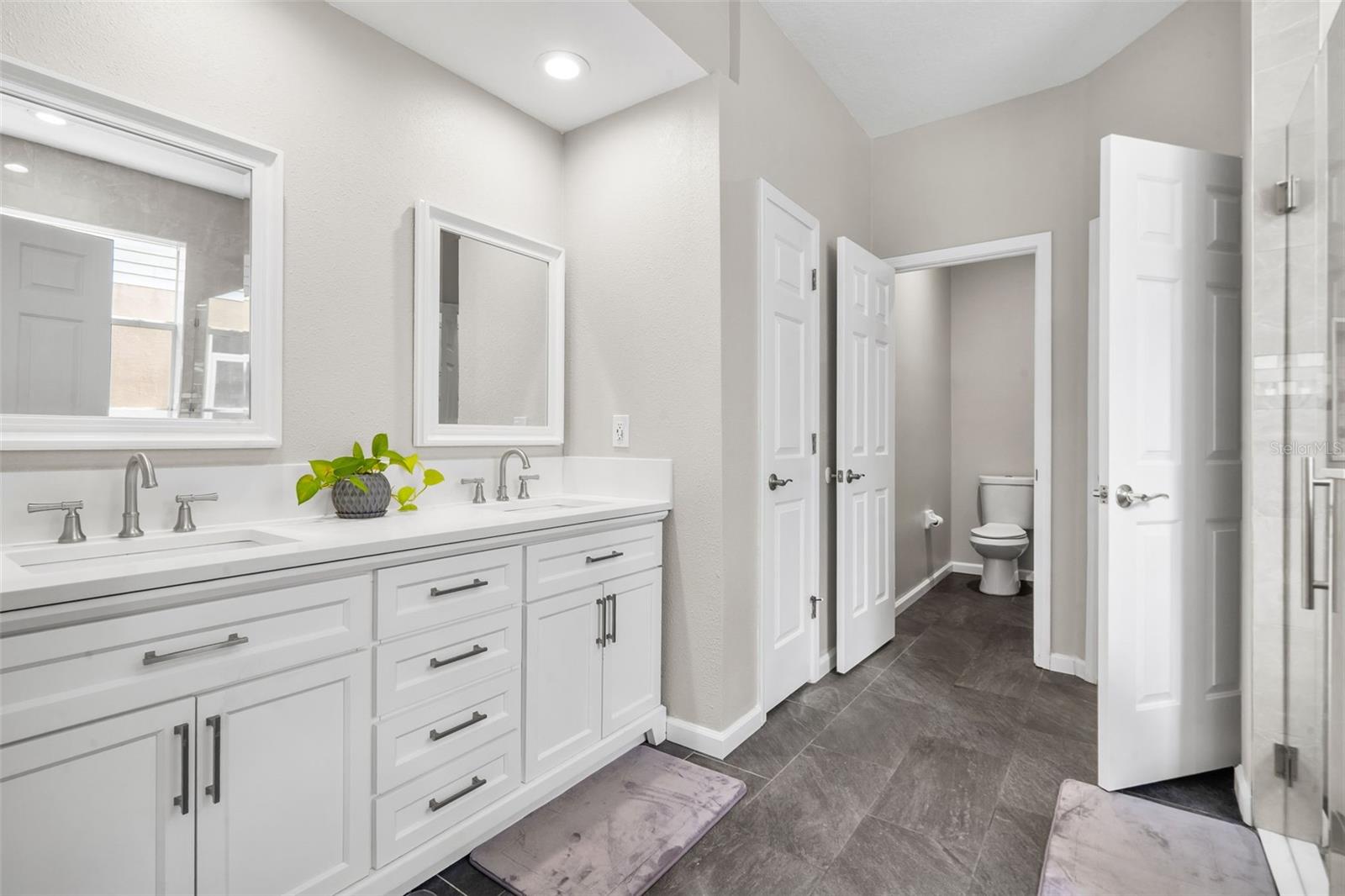 6422 BRIDGECREST DR — photo 21