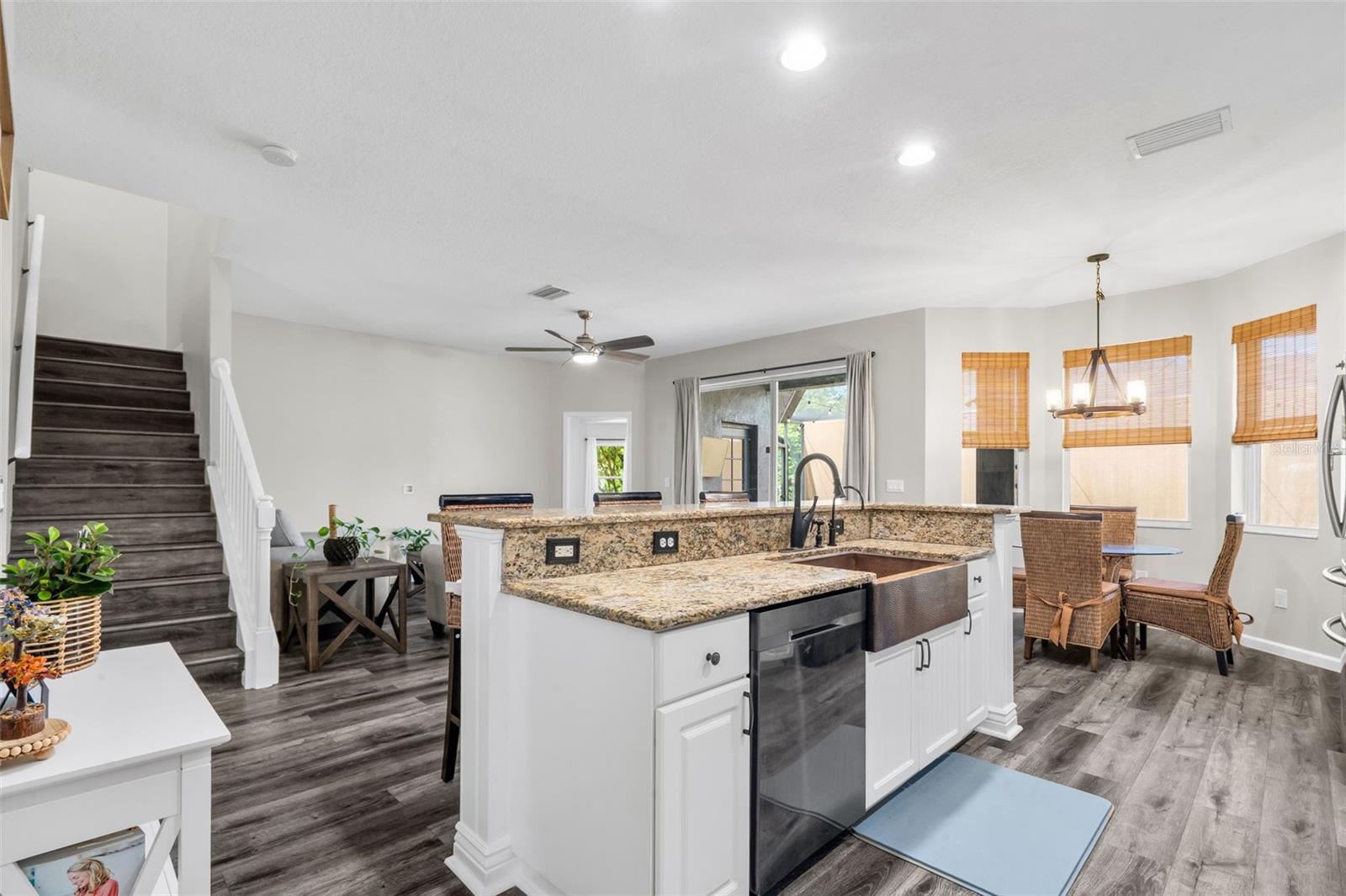 6422 BRIDGECREST DR — photo 12