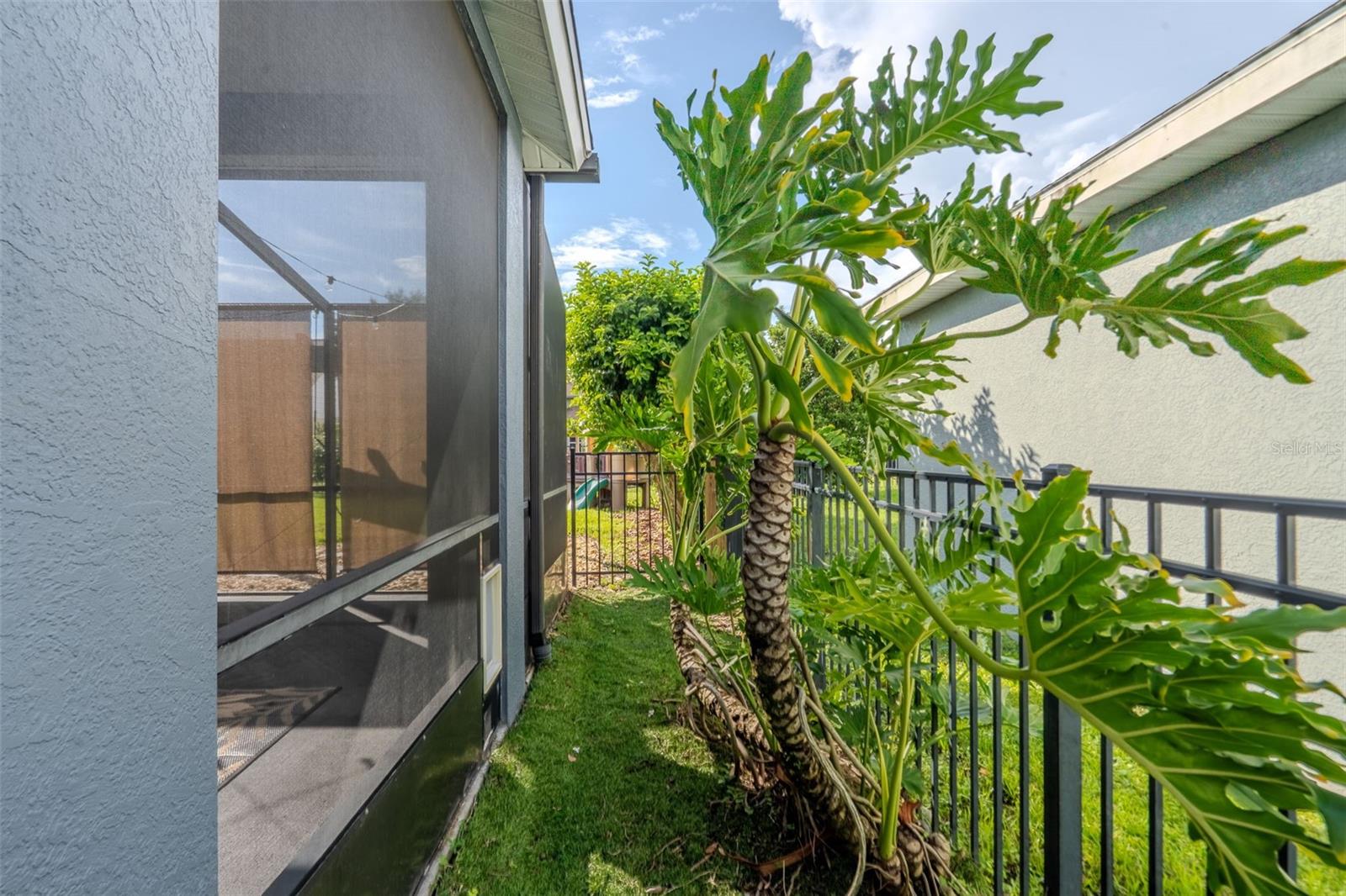 6422 BRIDGECREST DR — photo 45