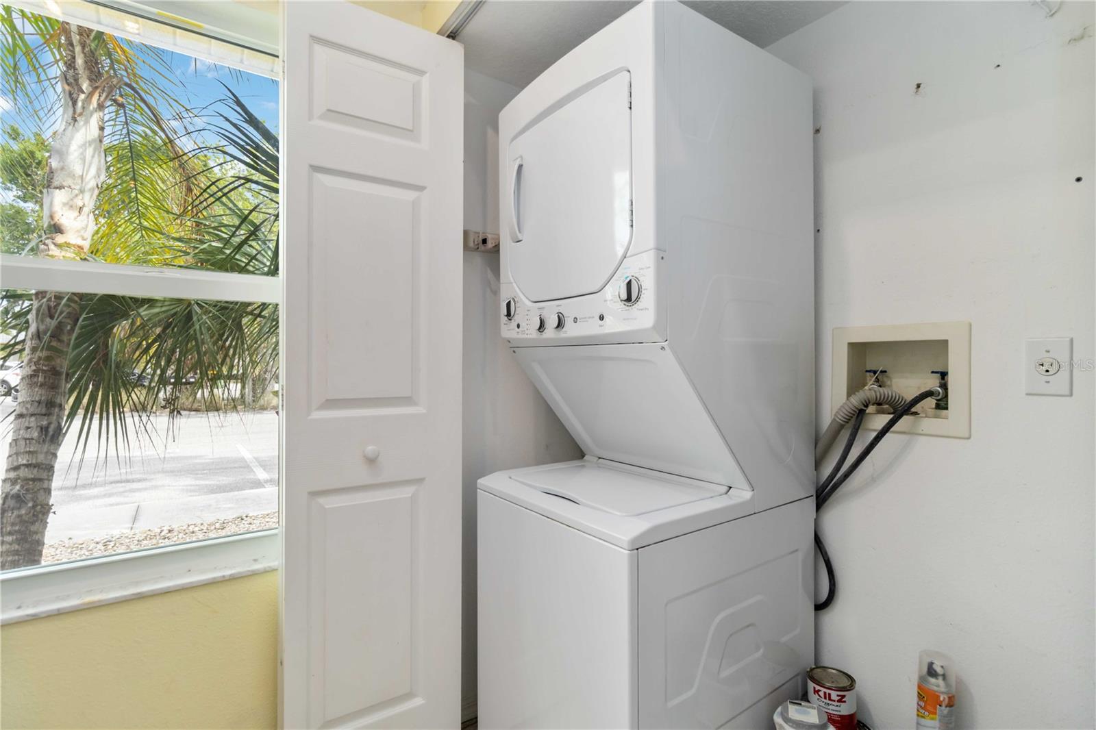 642 N JEFFERSON AVE #13 — photo 15