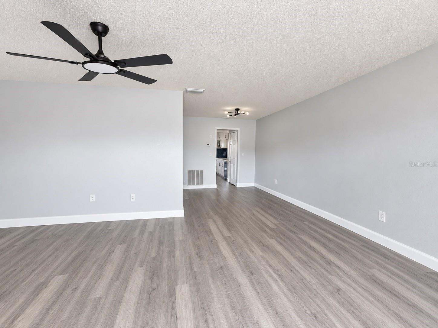 5925 TERRACE PARK DR N #209 — photo 2
