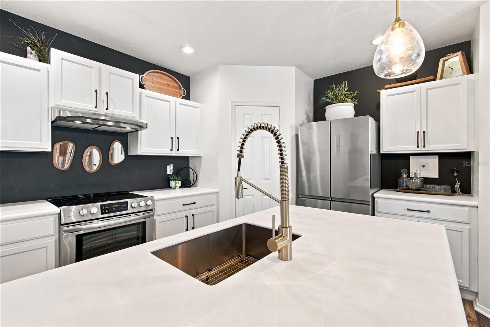 4613 SOMERSET HILL LN — photo 23