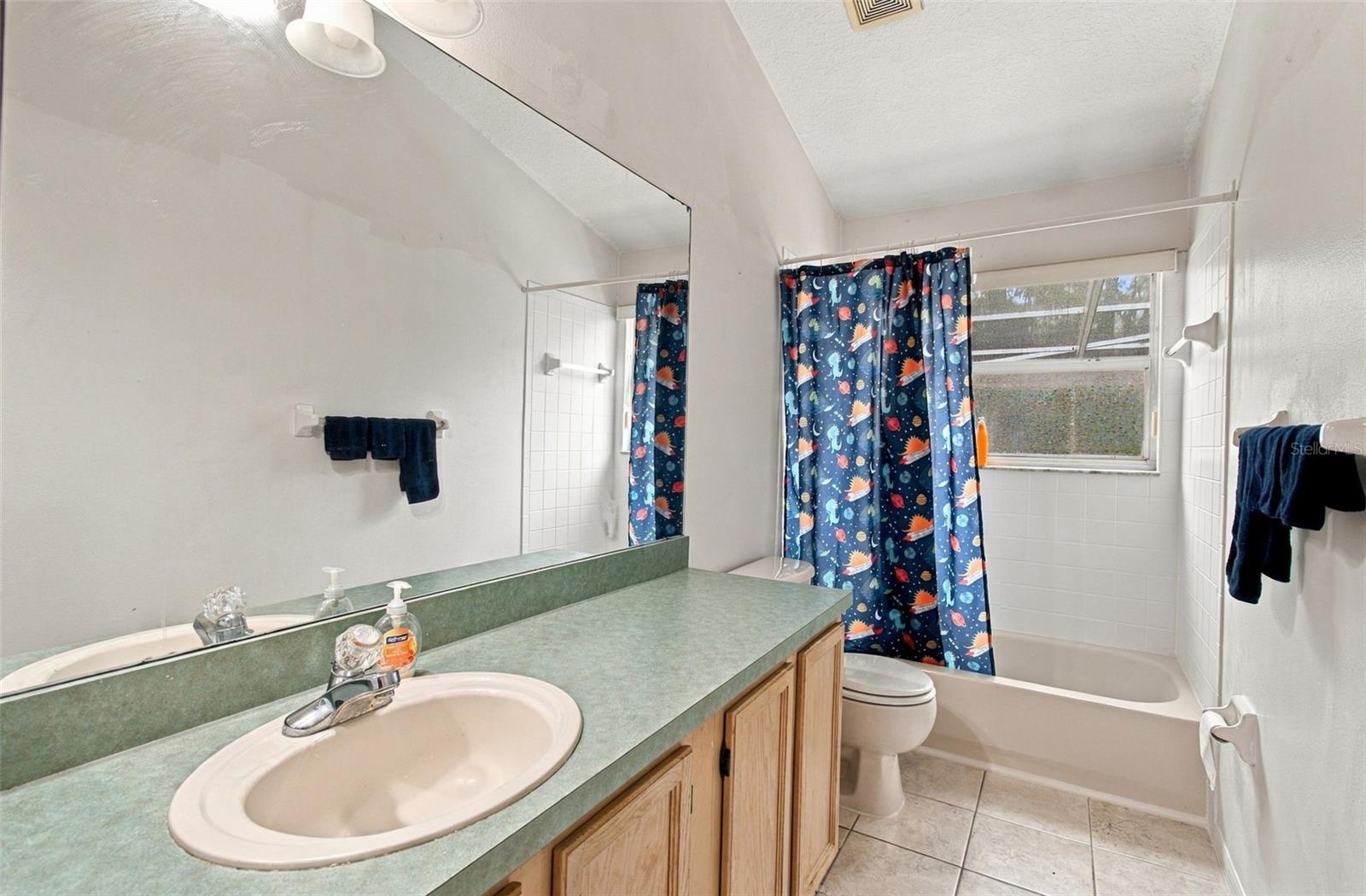 8102 STONEFIELD — photo 33