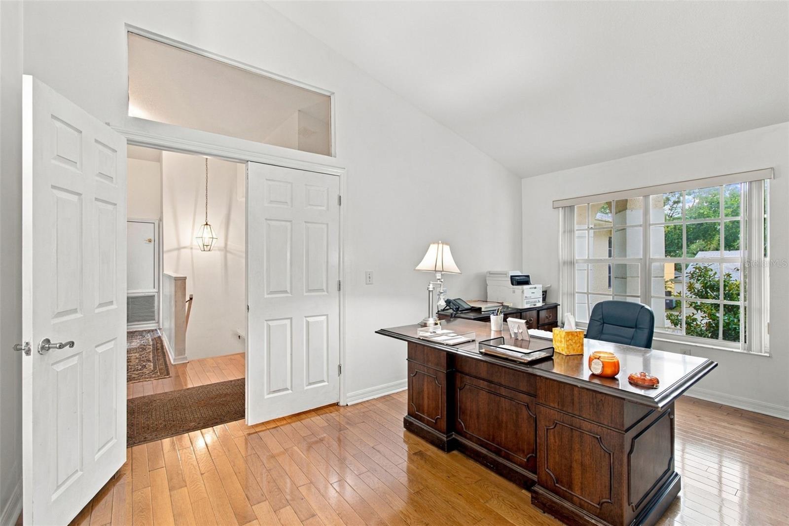 8102 STONEFIELD — photo 23