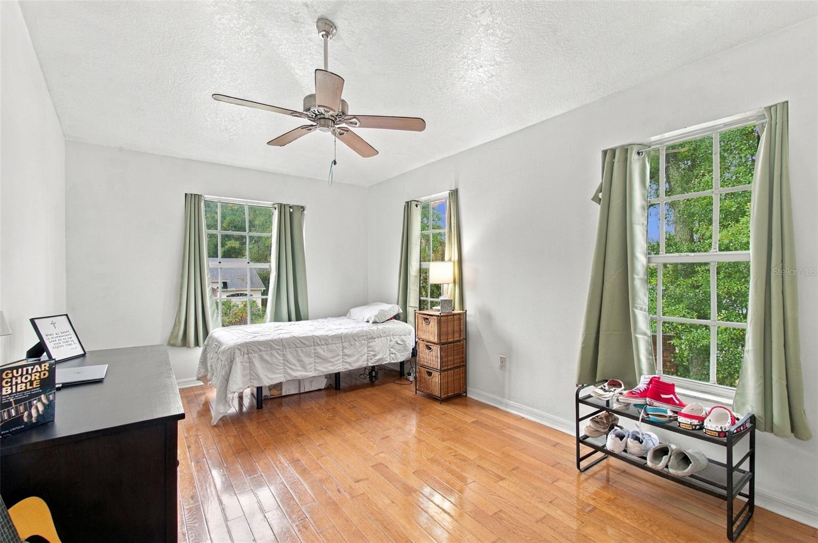 8102 STONEFIELD — photo 34
