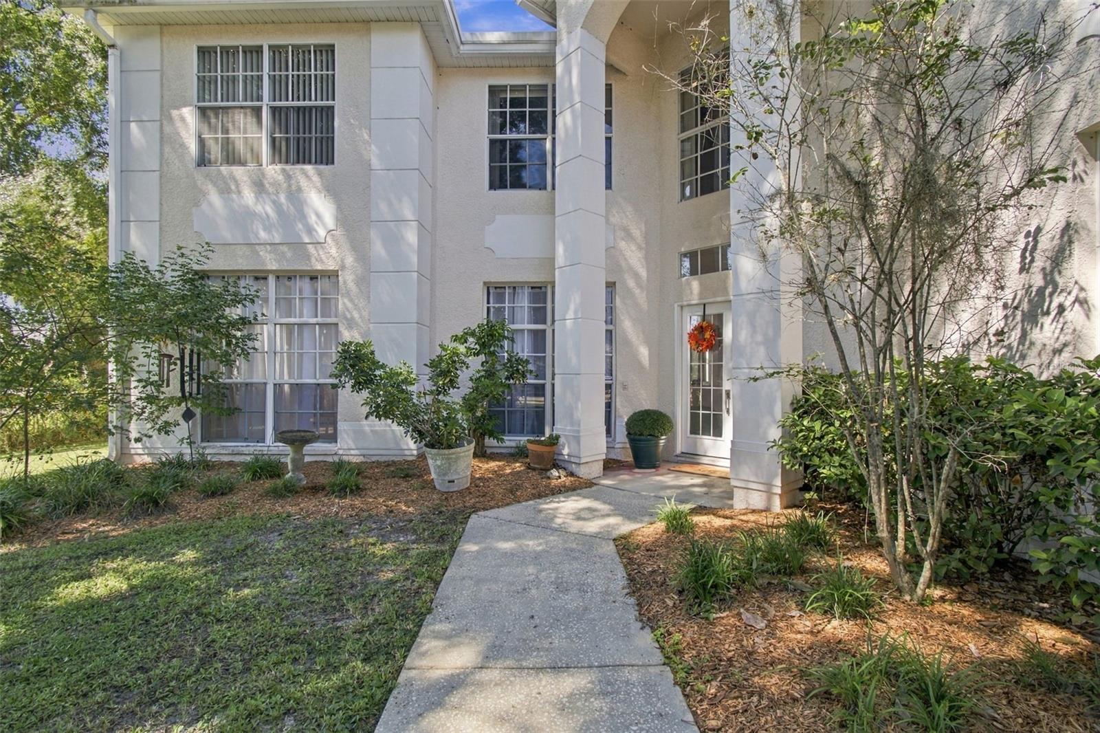8102 STONEFIELD — photo 3
