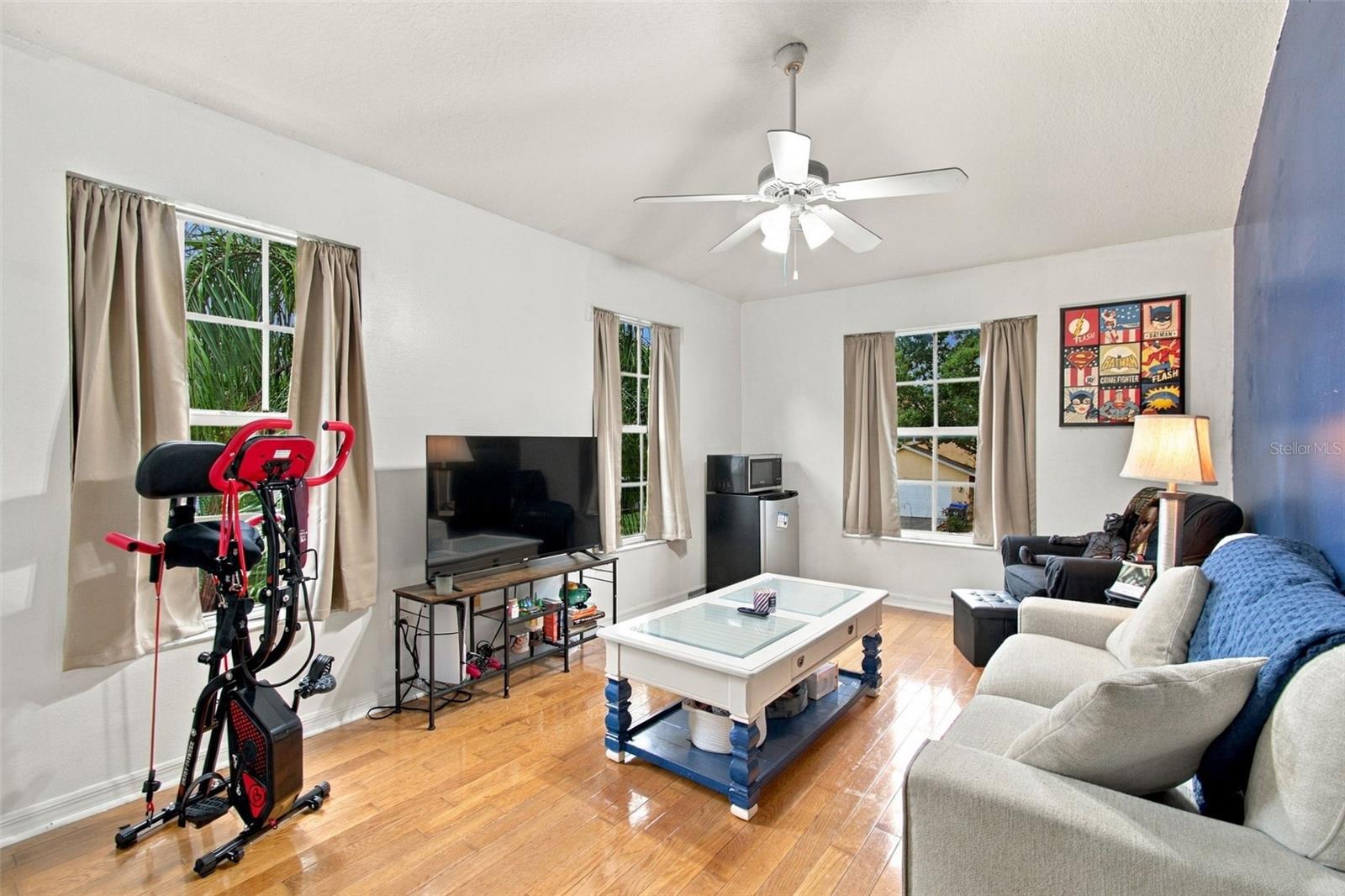 8102 STONEFIELD — photo 38