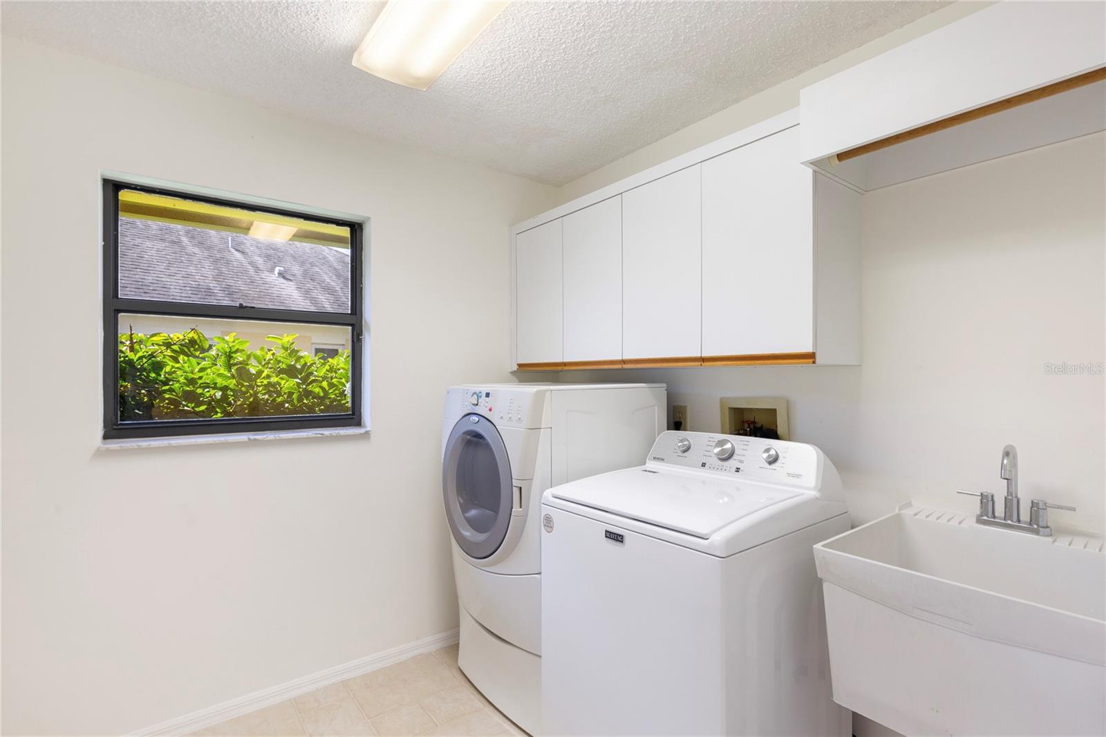 3275 COBBS DR — photo 33