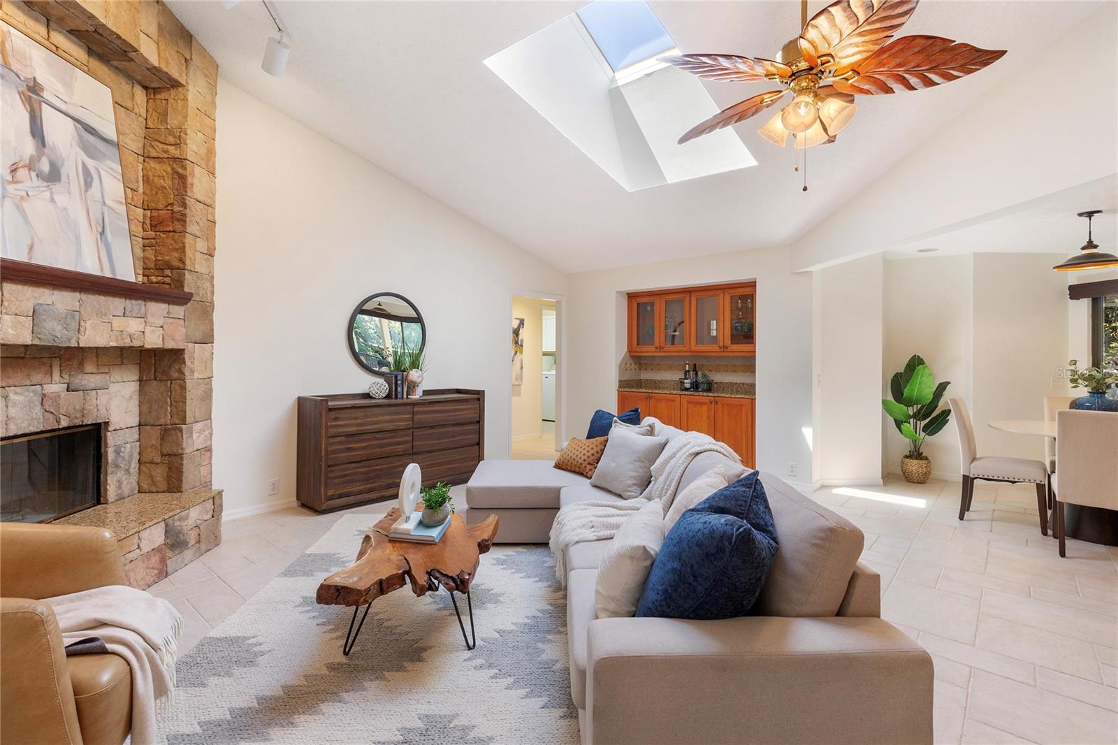 3275 COBBS DR — photo 8