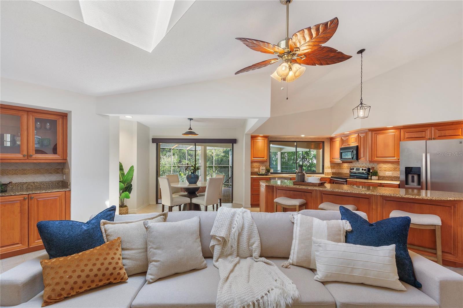 3275 COBBS DR — photo 11