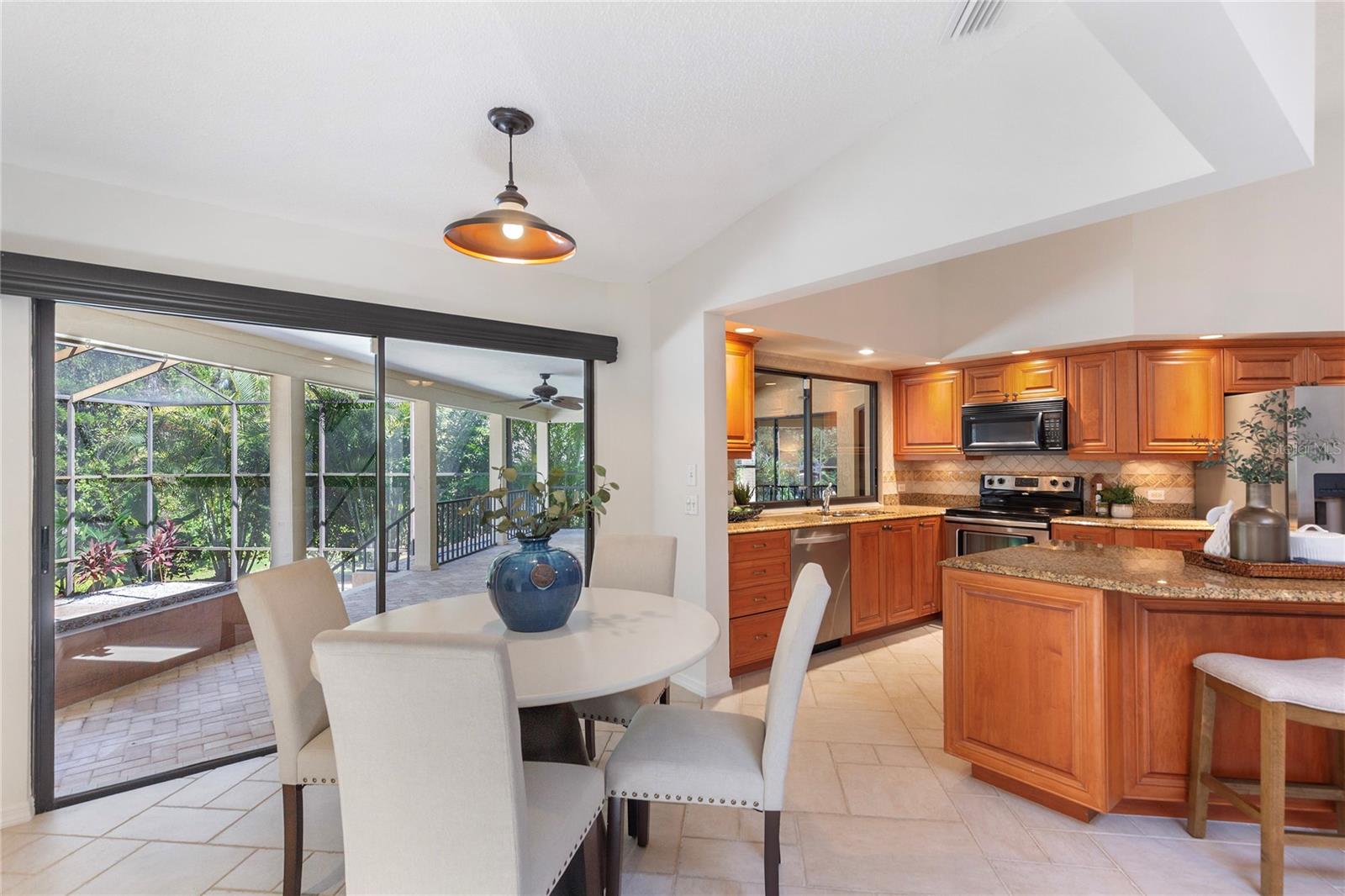 3275 COBBS DR — photo 15