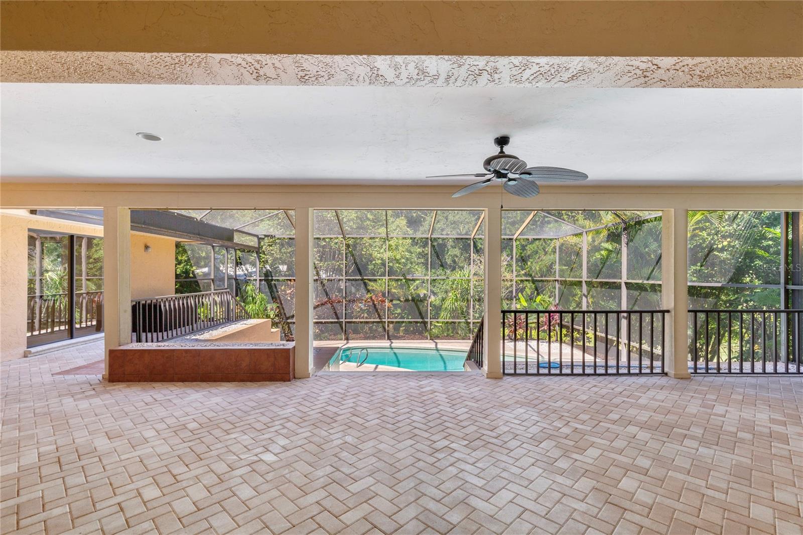 3275 COBBS DR — photo 37