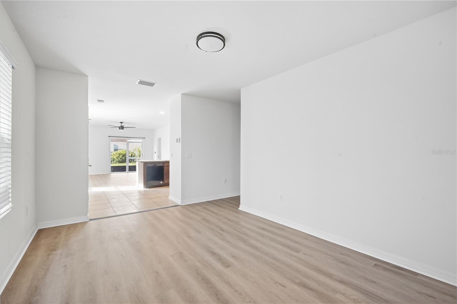 10836 TRAILING VINE DR — photo 5