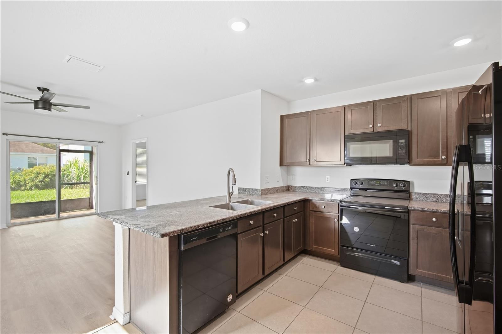 10836 TRAILING VINE DR — photo 10