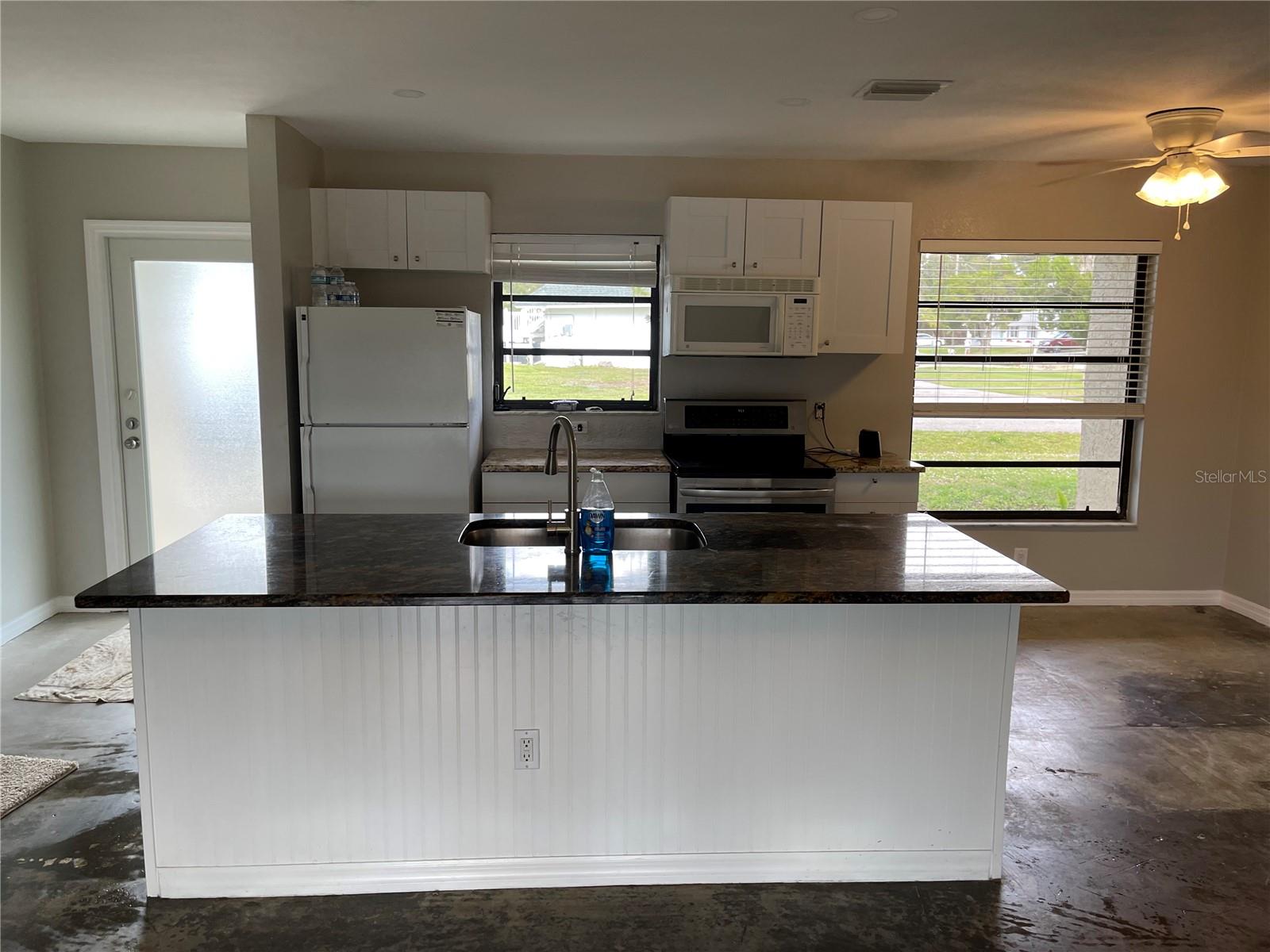 330 BEVERLY RD — photo 6