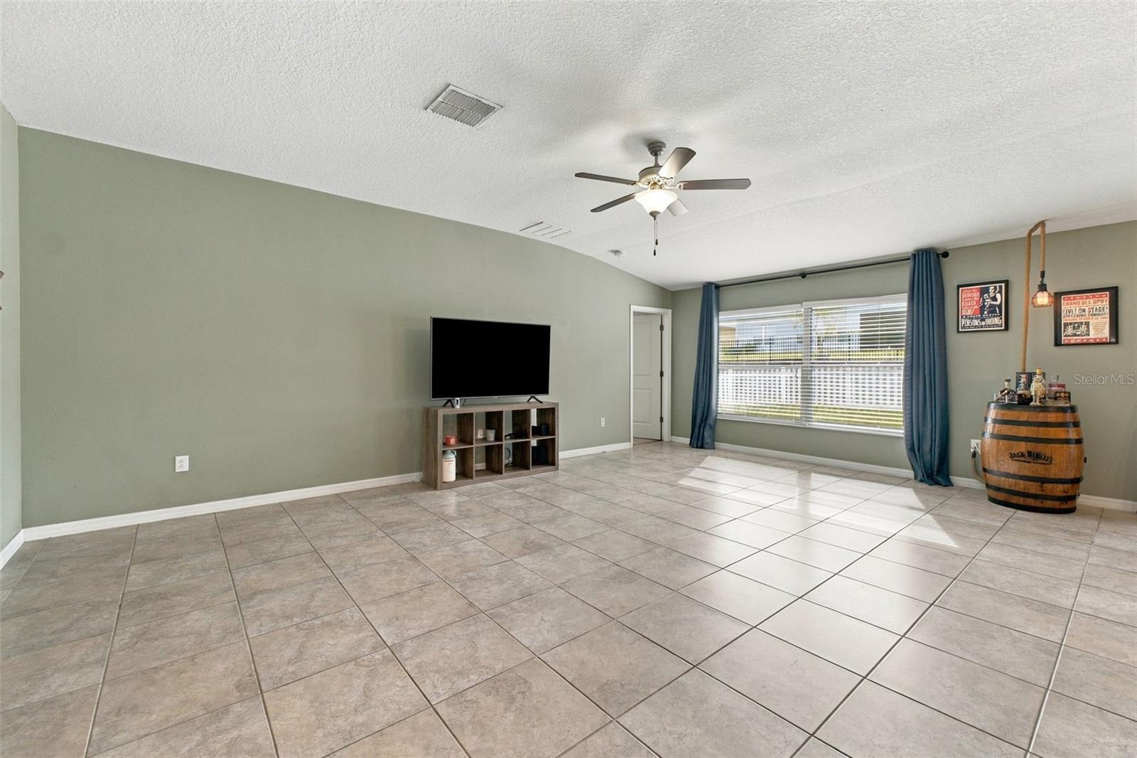 6645 WAGON TRAIL ST — photo 4