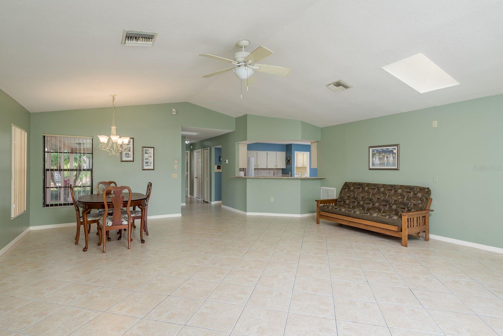 6340 GARLAND CT — photo 10