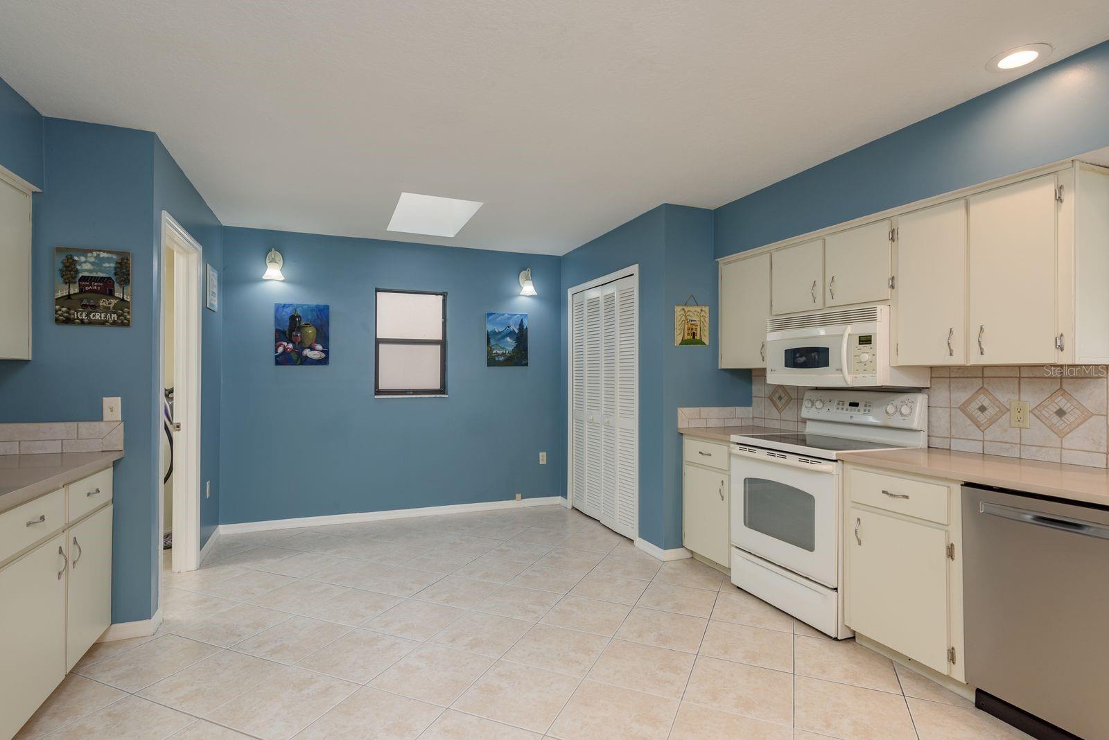 6340 GARLAND CT — photo 15