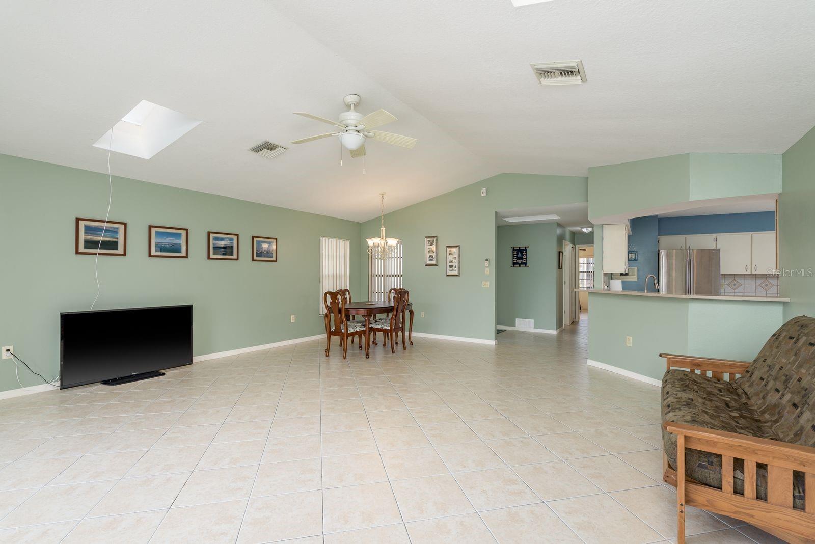 6340 GARLAND CT — photo 11