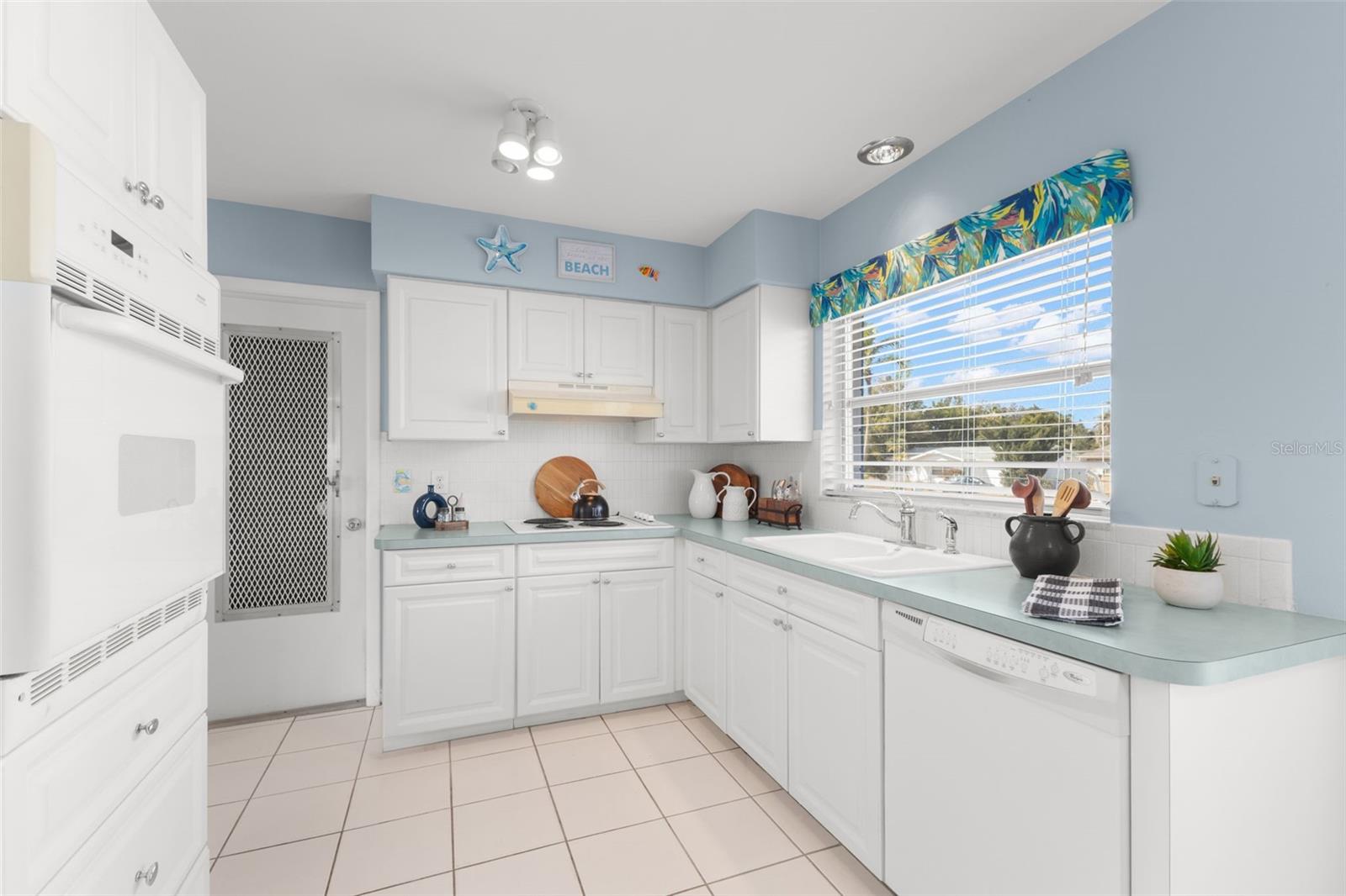 2019 HIGH RIDGE DR — photo 10