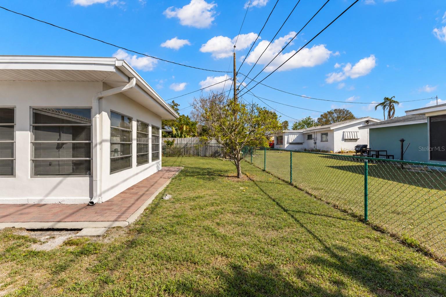 2019 HIGH RIDGE DR — photo 23