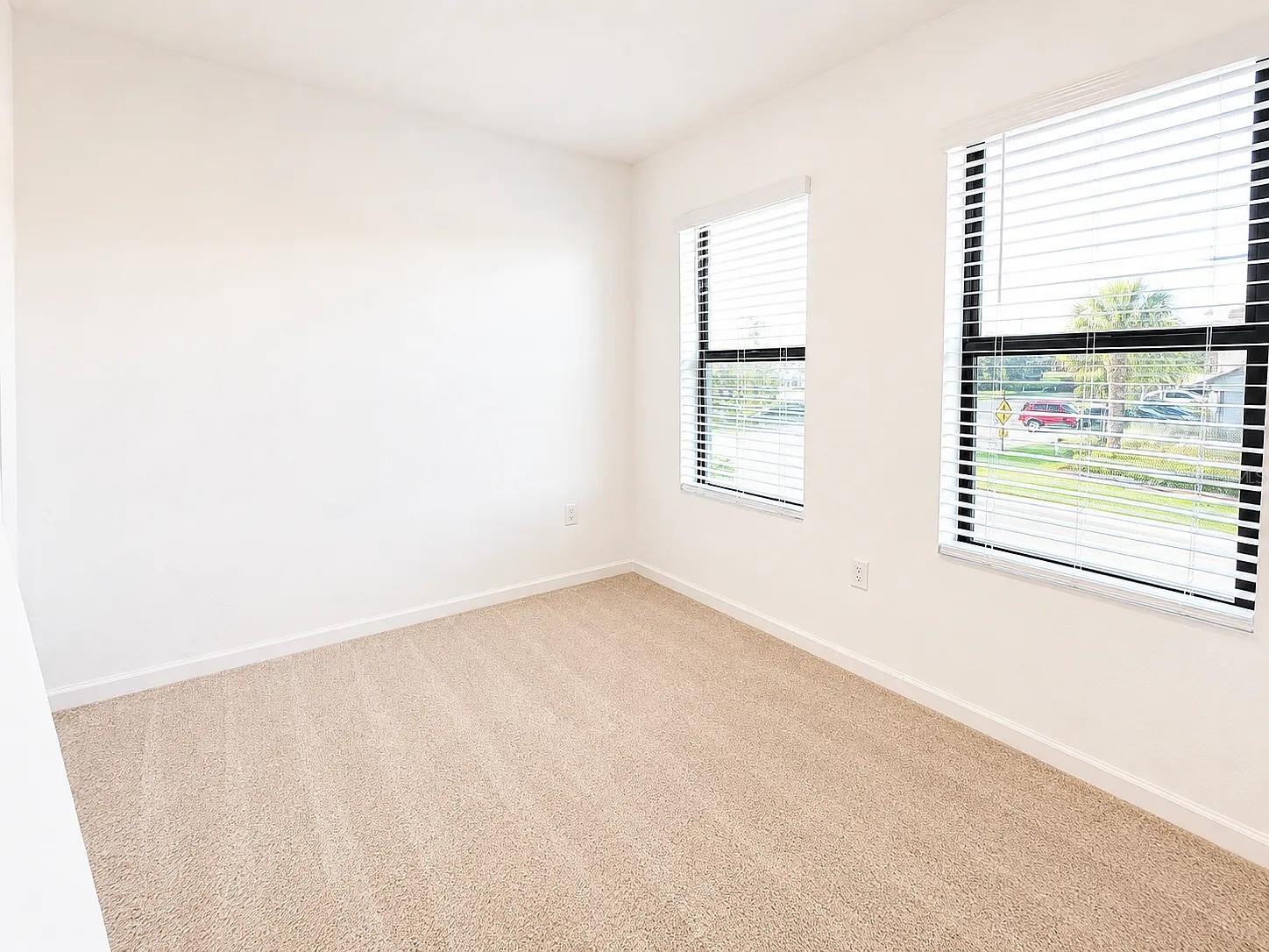 6312 SILVERSTAR DR — photo 22