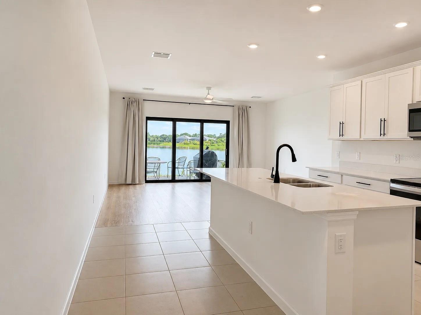 6312 SILVERSTAR DR — photo 6