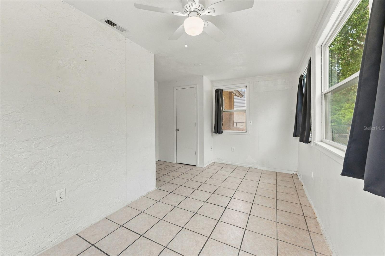7303 RIVERBANK DR — photo 18