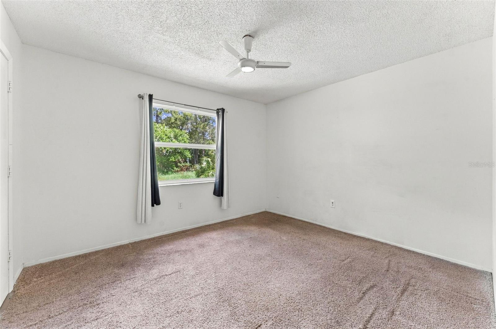 7303 RIVERBANK DR — photo 10
