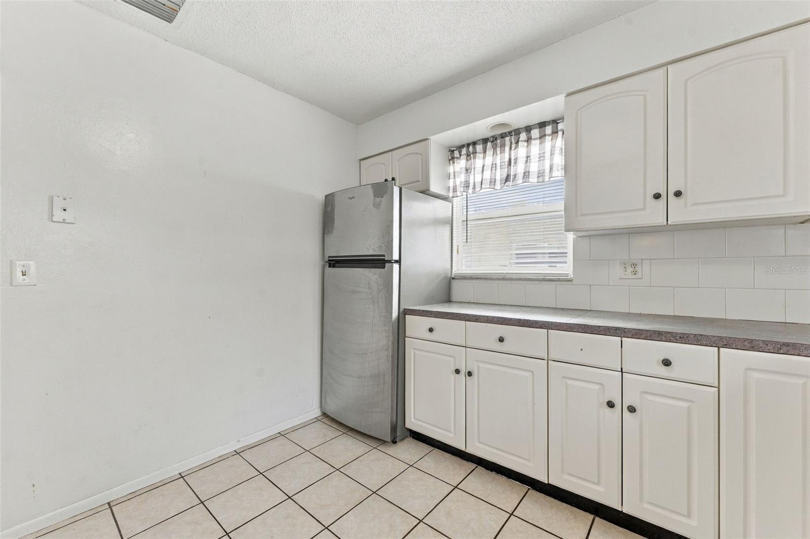 7303 RIVERBANK DR — photo 9