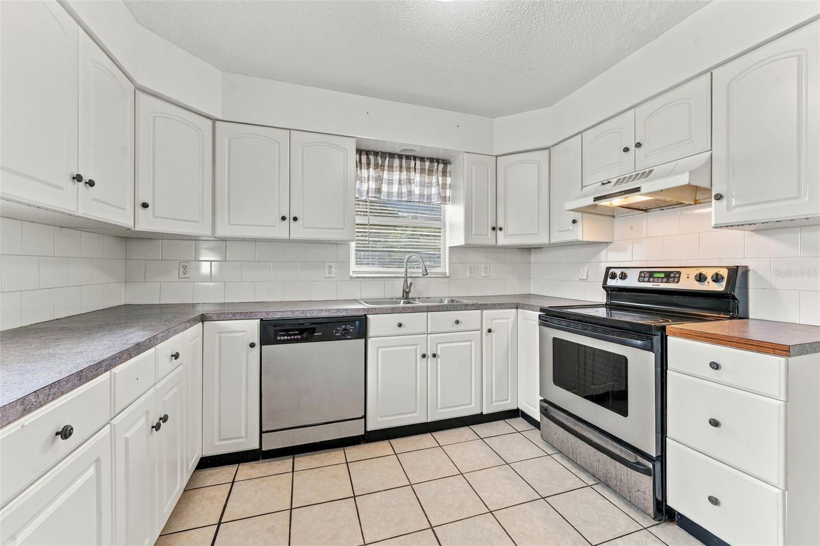 7303 RIVERBANK DR — photo 7